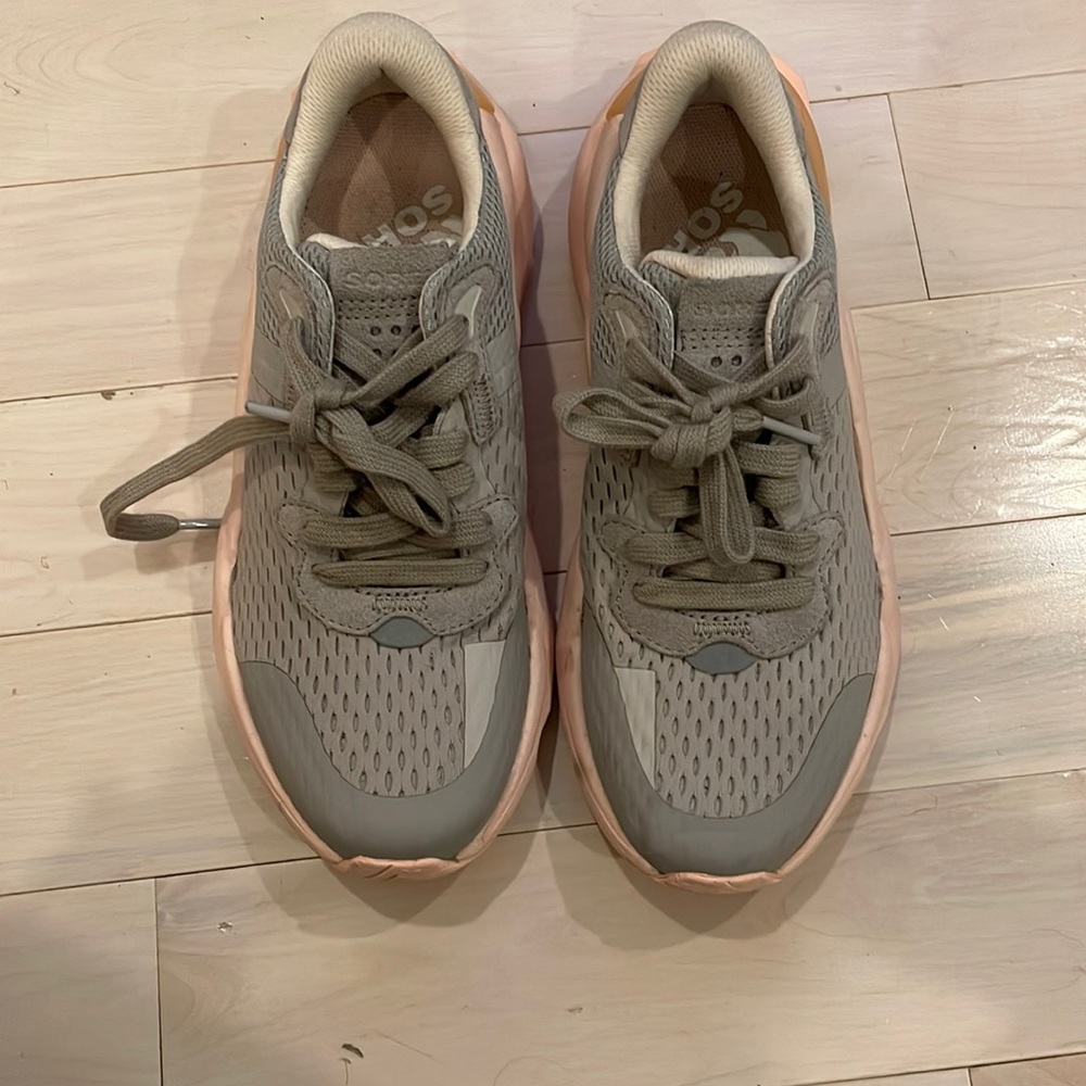 Sorel Kinetic Renegade Lace-Up Sneakers, size 7